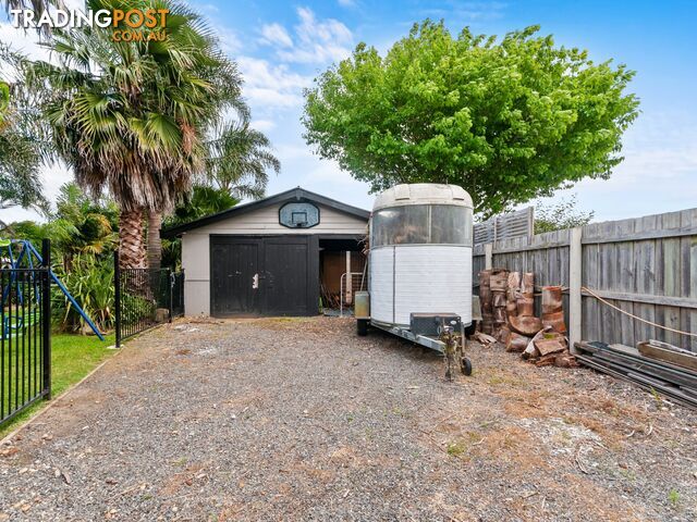 33 Crooke Street EAST BAIRNSDALE VIC 3875