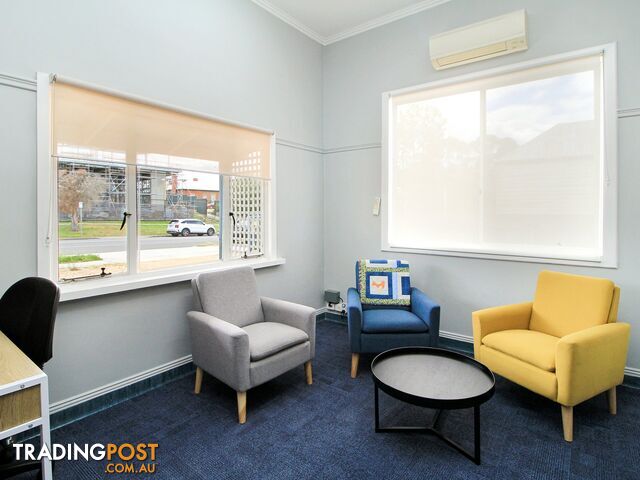 37 Macleod Street BAIRNSDALE VIC 3875 - photo 4 of 10