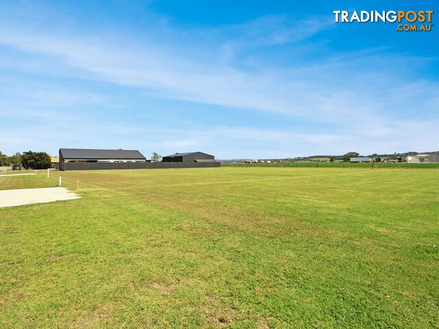 38-44 Main Road LINDENOW VIC 3865 - photo 3 of 8