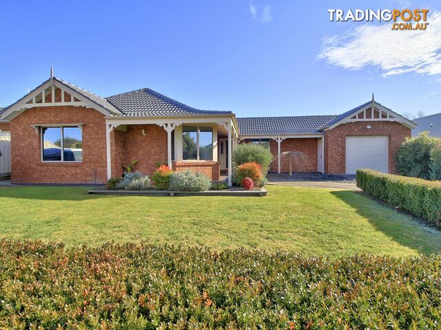 9 Maneroo Court EASTWOOD VIC 3875