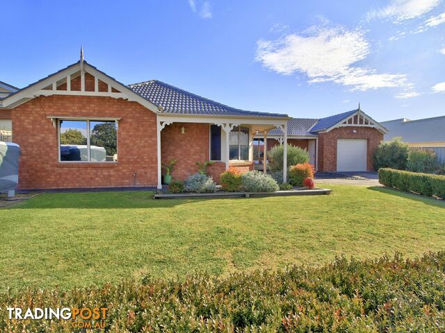 9 Maneroo Court EASTWOOD VIC 3875