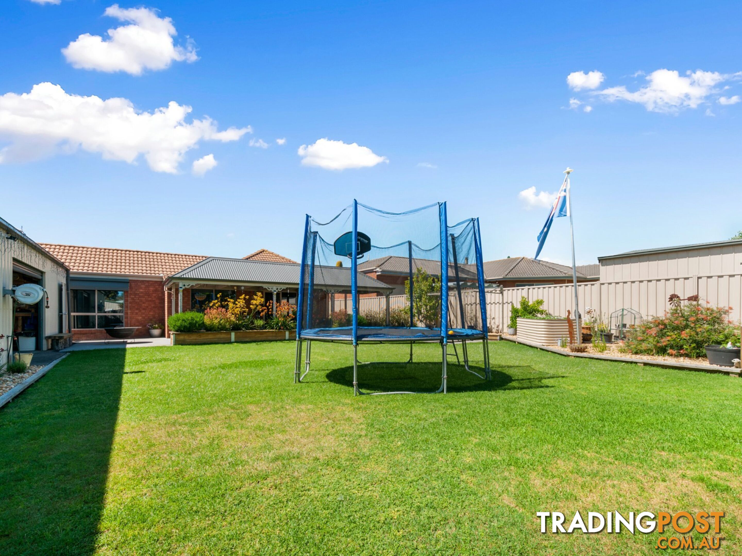 9 Maneroo Court EASTWOOD VIC 3875