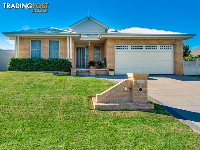 19 Hinchinbrook Close ASHTONFIELD NSW 2323