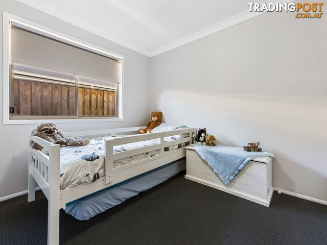 33 Dunnart Street ABERGLASSLYN NSW 2320