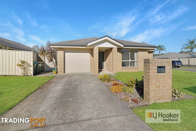 2/89 Streeton Drive METFORD NSW 2323