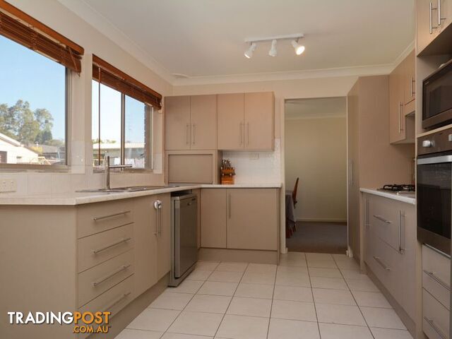 17 Bunbury Street THORNTON NSW 2322