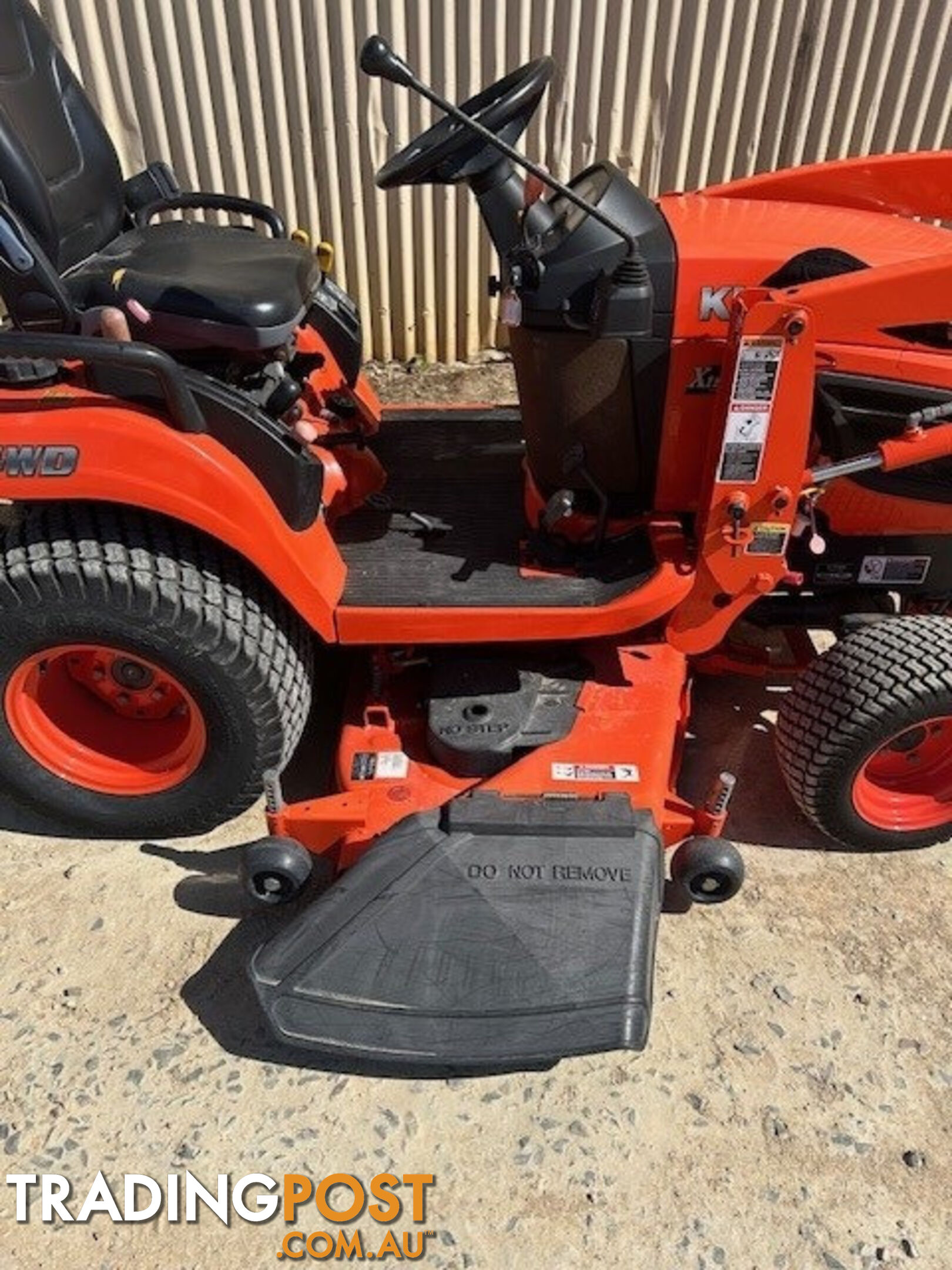 Kubota BX2660 FWA/4WD Tractor