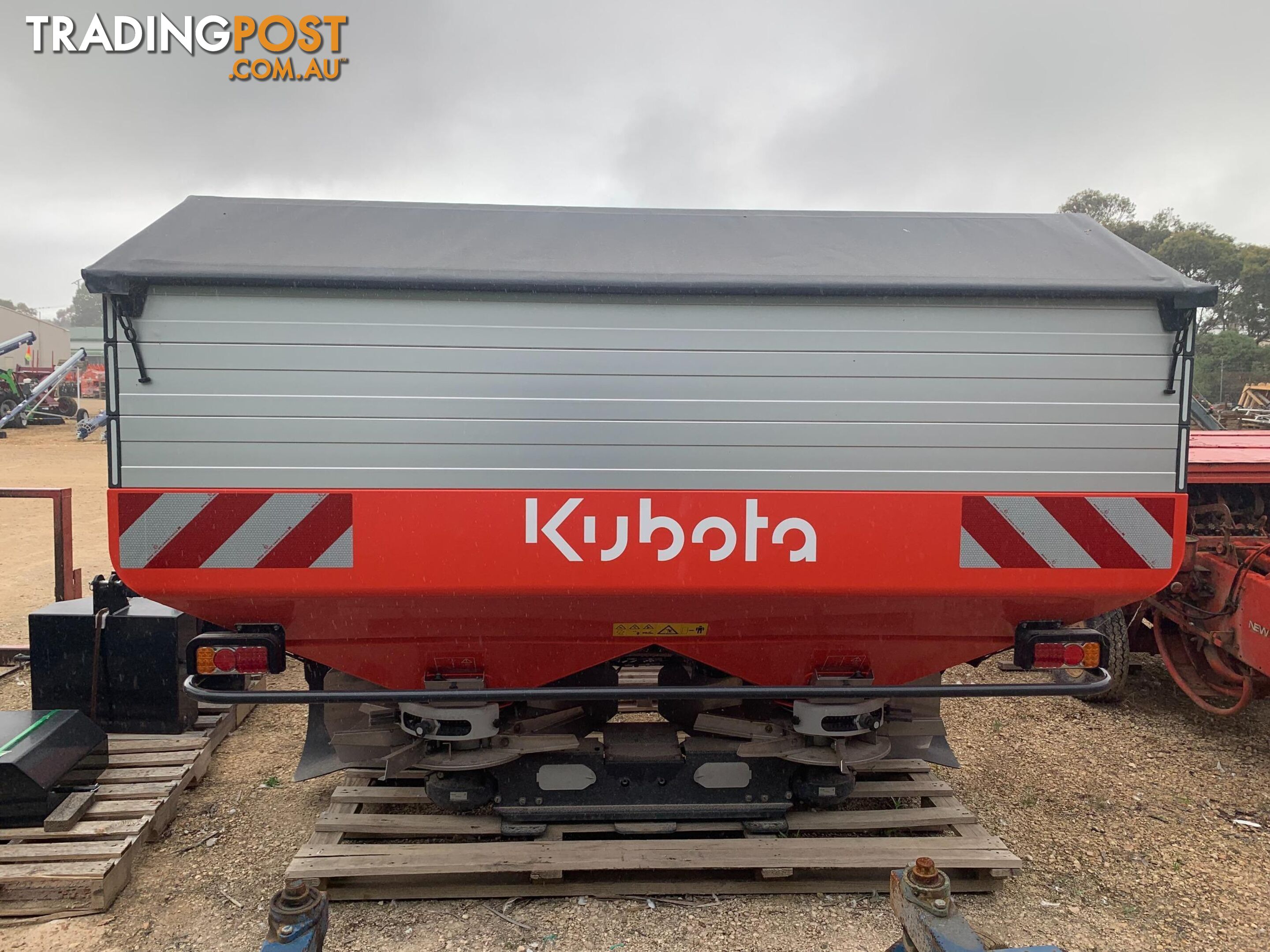 Kubota DSX-1875H Hydraulic Shutter Spreader Fertilizer/Manure Spreader Fertilizer/Slurry Equip