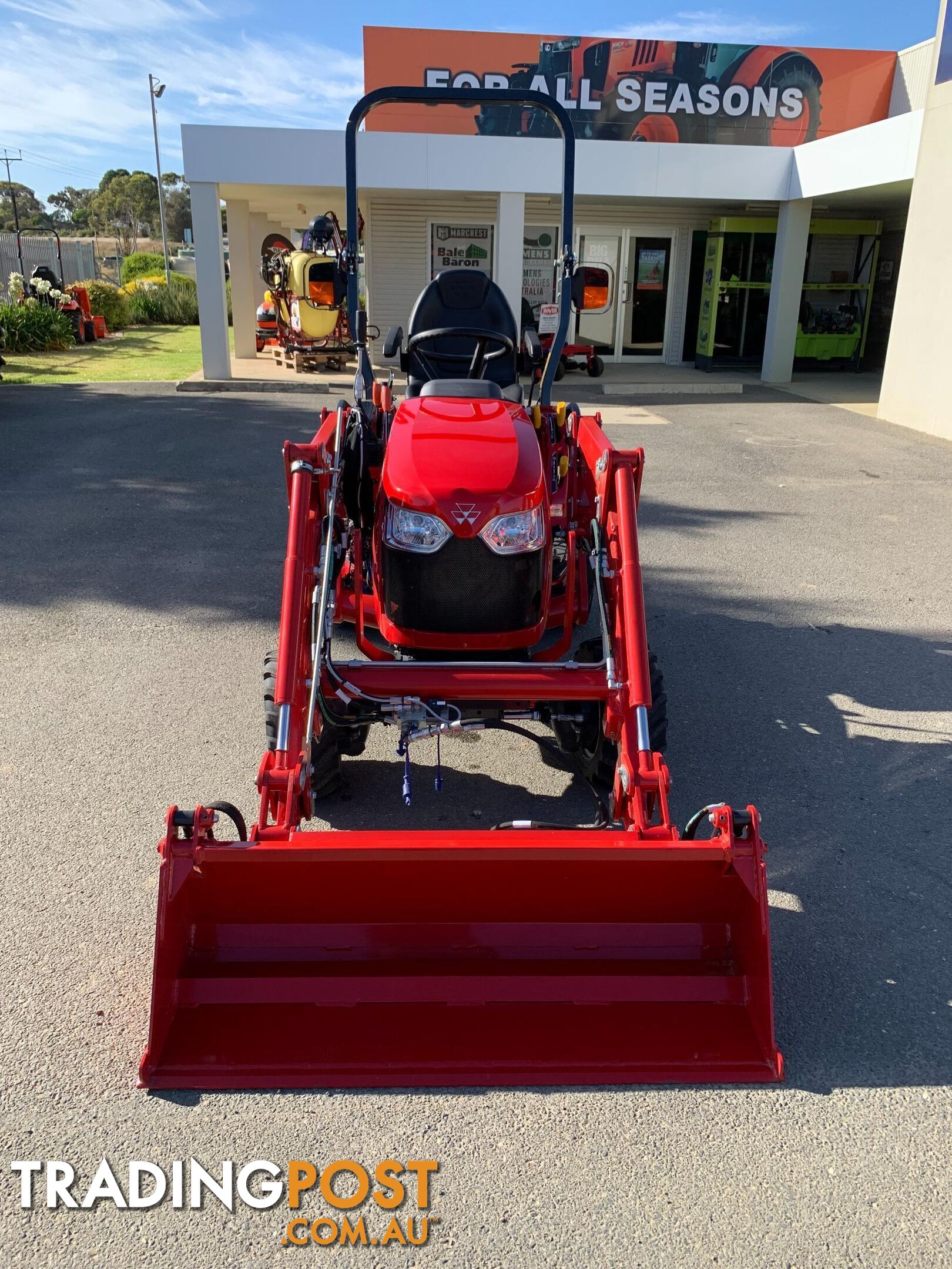 Massey Ferguson GC1725 FWA/4WD Tractor