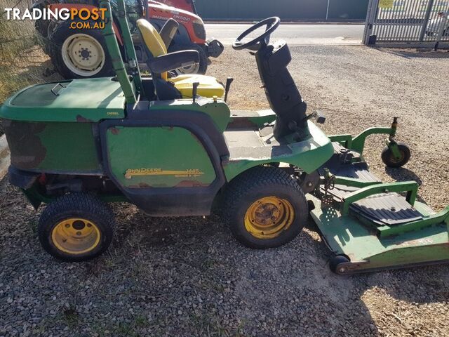 John Deere 1445 Front Deck Mower, 72" mowing deck