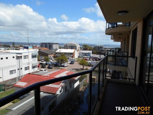 19/1-5 Bayview Avenue THE ENTRANCE NSW 2261 - photo 3 of 11