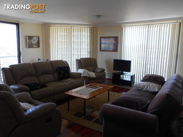 19/1-5 Bayview Avenue THE ENTRANCE NSW 2261 - photo 4 of 11