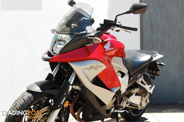 2011 HONDA VFR800X CROSSRUNNER 780CC DUAL SPORTS - photo 3 of 20