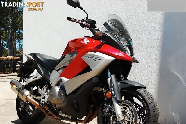 2011 HONDA VFR800X CROSSRUNNER 780CC DUAL SPORTS - photo 2 of 20