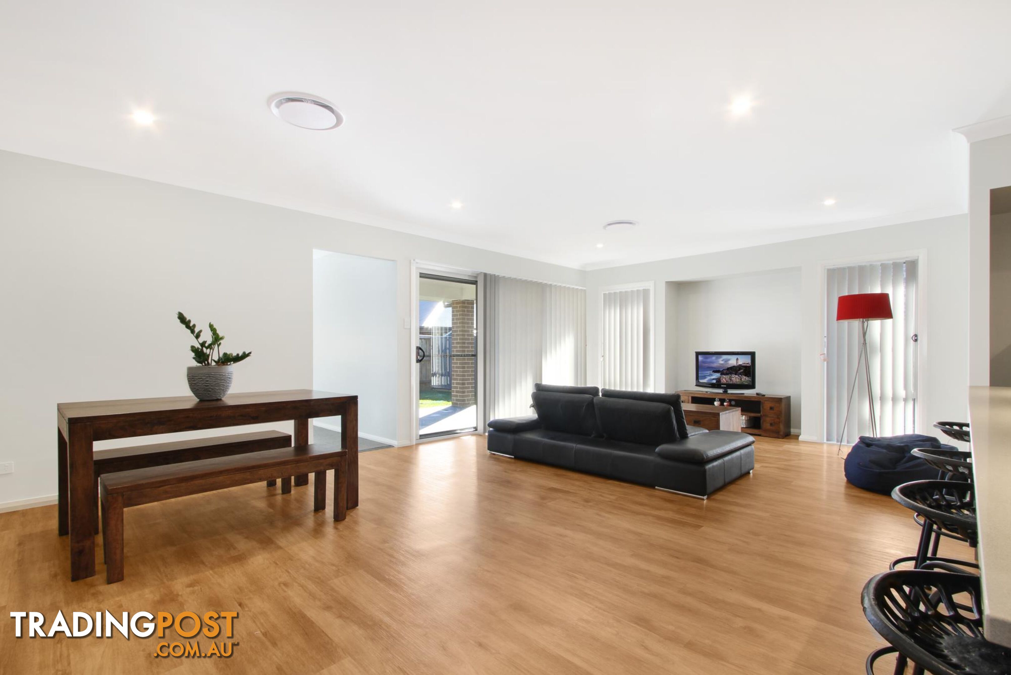 9 Omaroo Place HORSLEY NSW 2530