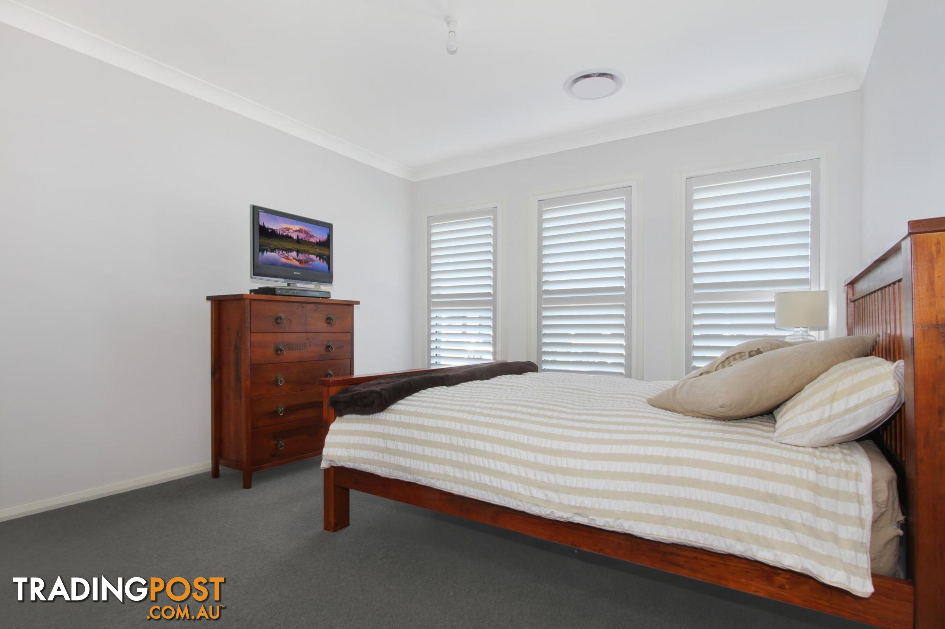 9 Omaroo Place HORSLEY NSW 2530