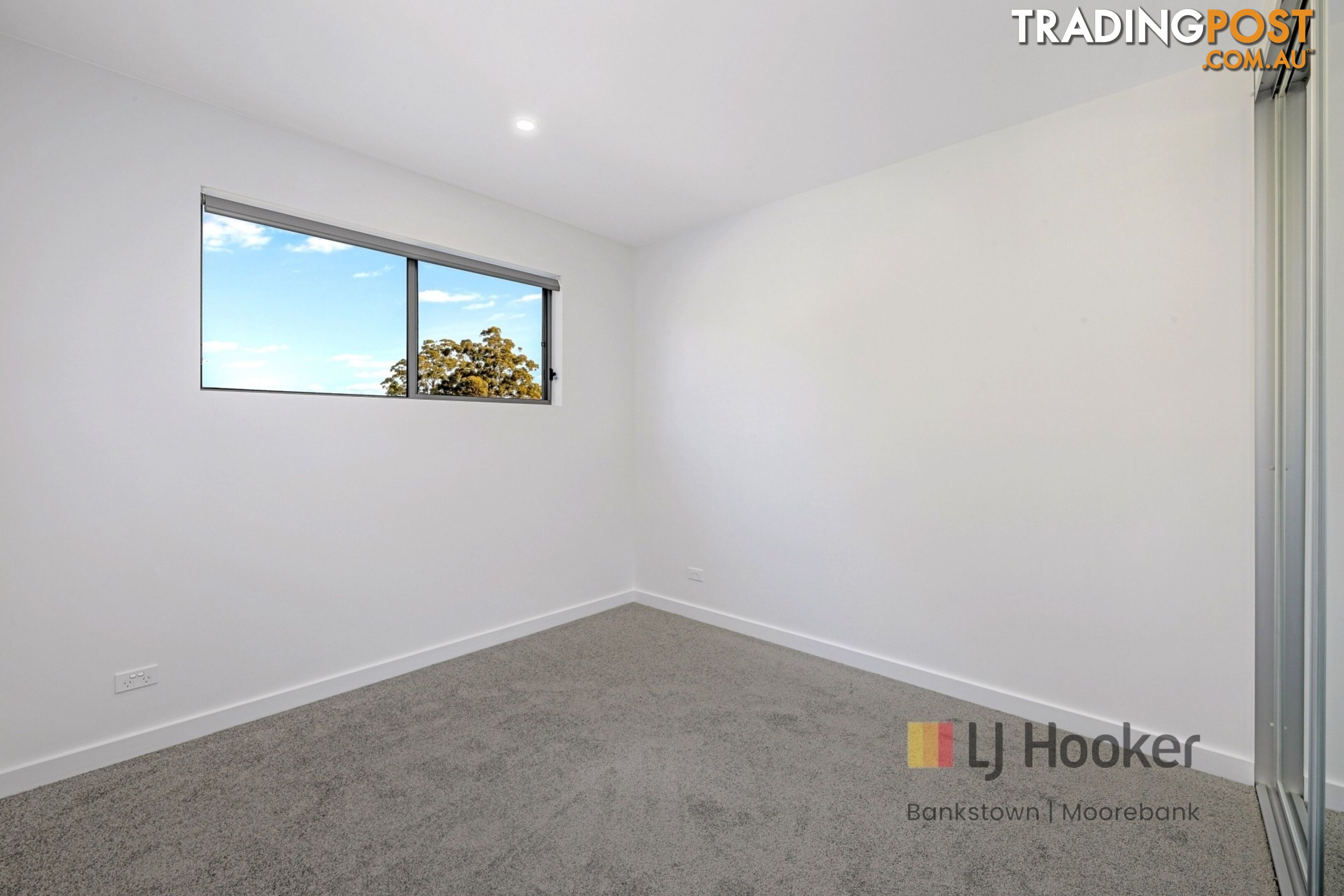 2E Jacquinot Place GLENFIELD NSW 2167