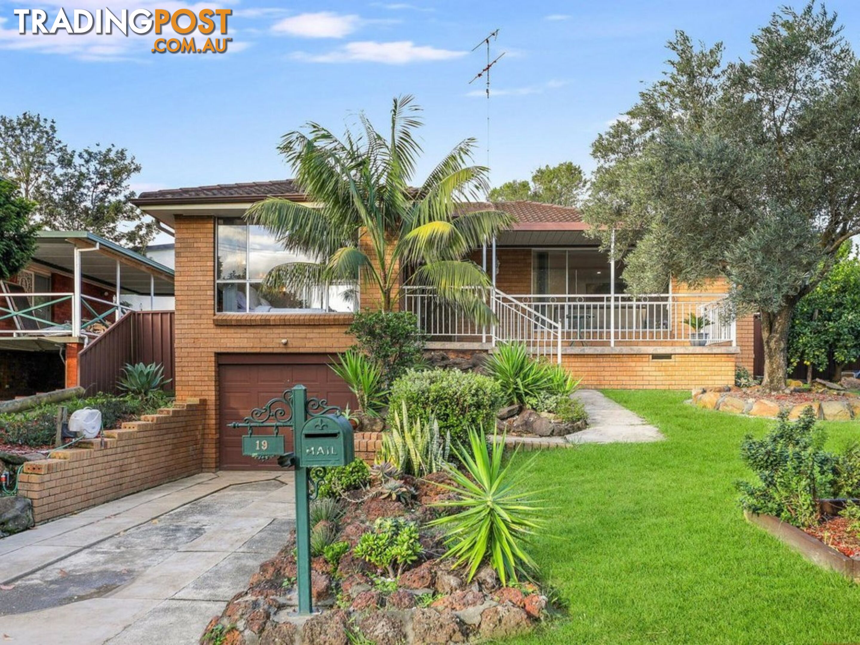 19 Whitemore Avenue GEORGES HALL NSW 2198