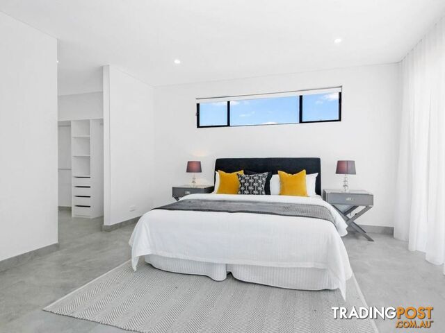 102A Wilbur Street GREENACRE NSW 2190