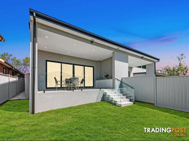 102A Wilbur Street GREENACRE NSW 2190