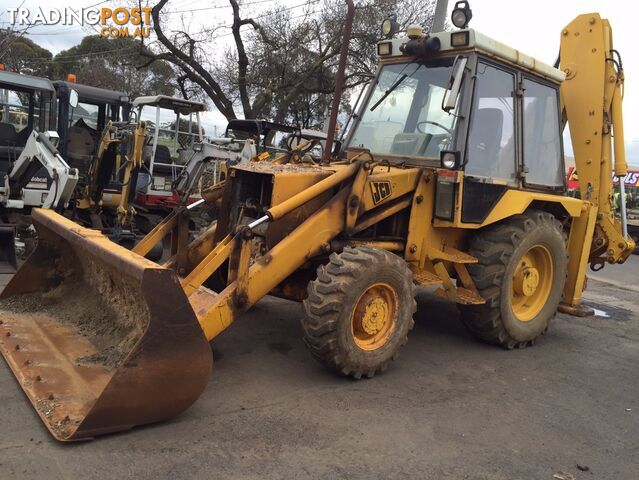 JCB 3 CX extendable back hoe with front-end loader - photo 4 of 16