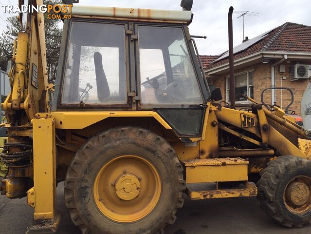JCB 3 CX extendable back hoe with front-end loader - photo 5 of 16