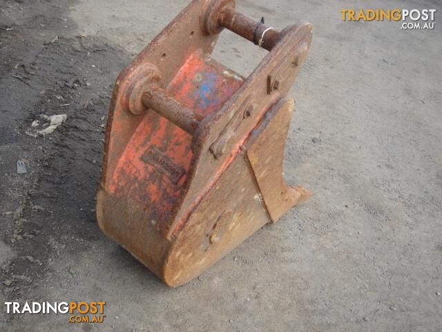 Bucket - Earthmoving Attachments - photo 4 of 5