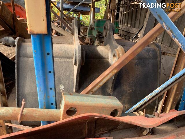 Un-used Hydraulic quick hitch for 5-8 tonne excavator - photo 5 of 5