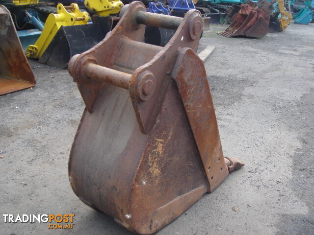 Trenching bucket for 10-15 tonne excavator