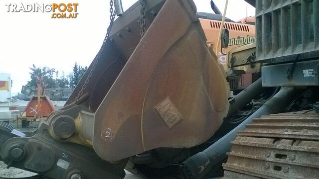 Hydraulics rotate tilt hitch for 10-15 tonne excavator - photo 3 of 11