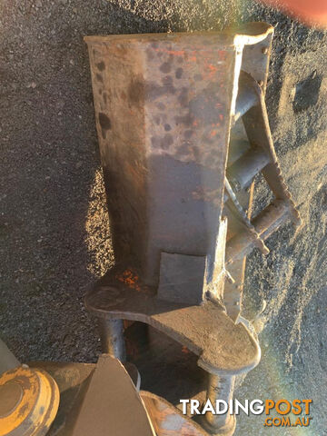 ATTACHMENT: GRABLE BUCKET - photo 3 of 5