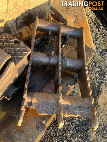 Hydraulic quick hitch for 20-25 tonne excavator - photo 5 of 7
