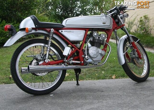 1962 Tribute Honda Dream 50 Racer