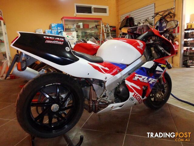 1995 Honda VFR750RC45 - photo 4 of 5