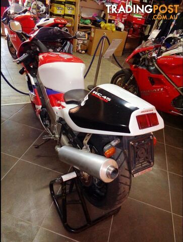 1995 Honda VFR750RC45 - photo 5 of 5