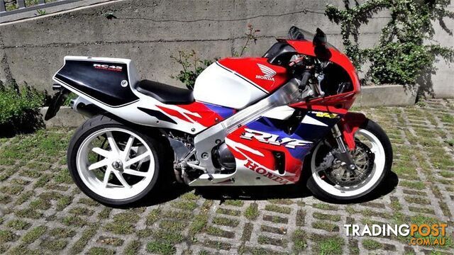 1994 Honda RVF750R RC45