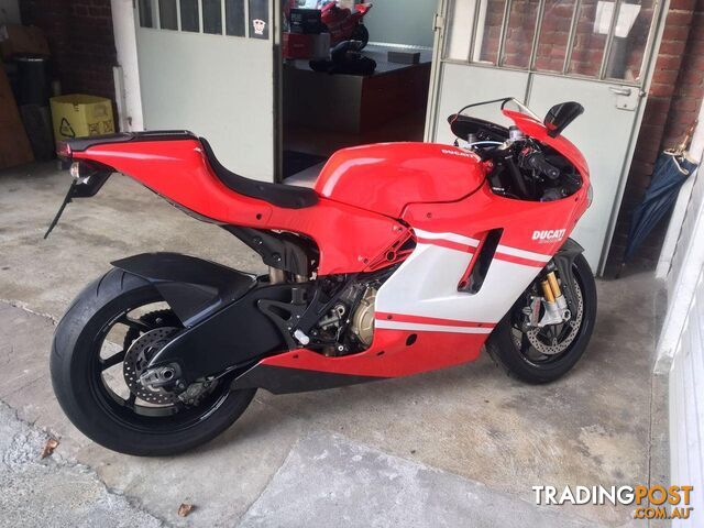 2006 Desmosedici D16