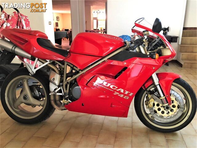 1995 Ducati 748