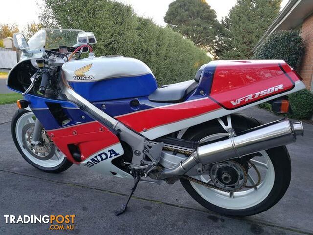1988 Honda VFR750-R RC30 - photo 2 of 2