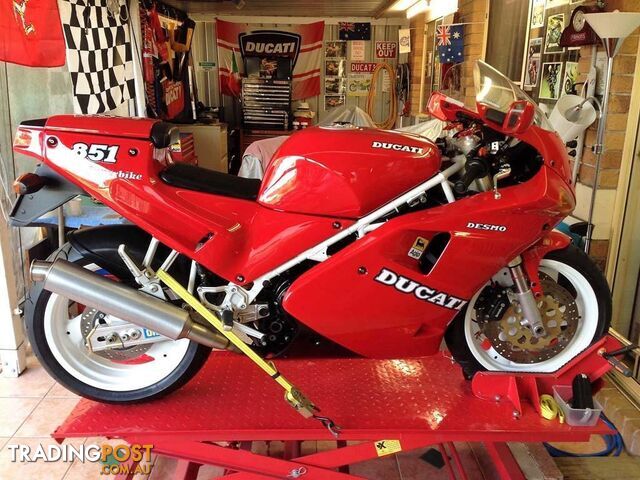 1990 Ducati 851 Strada