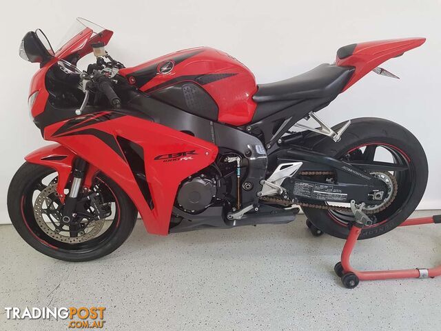 2009 Honda CBR1000RR - photo 2 of 2
