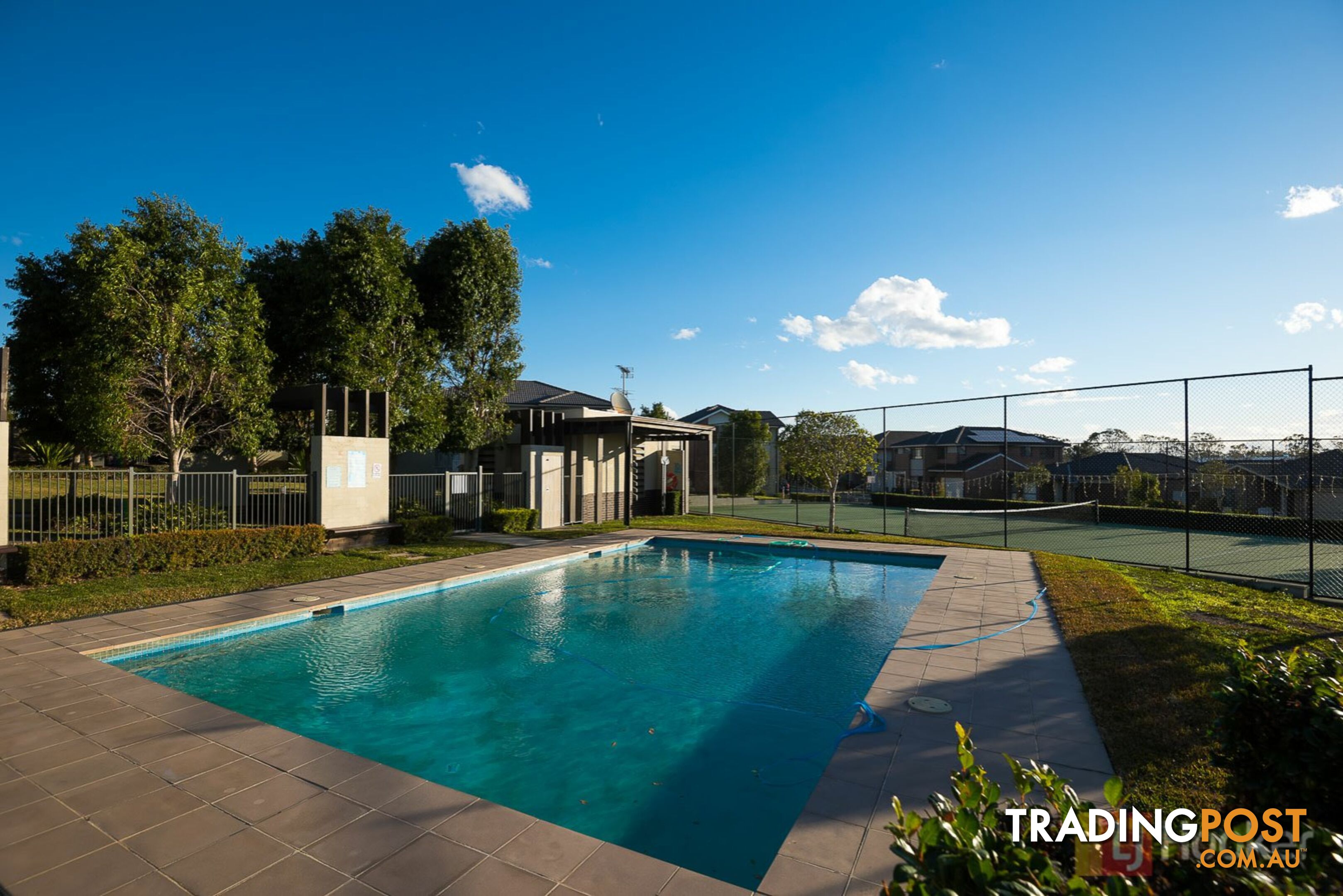 4 Sovereign Circuit GLENFIELD NSW 2167