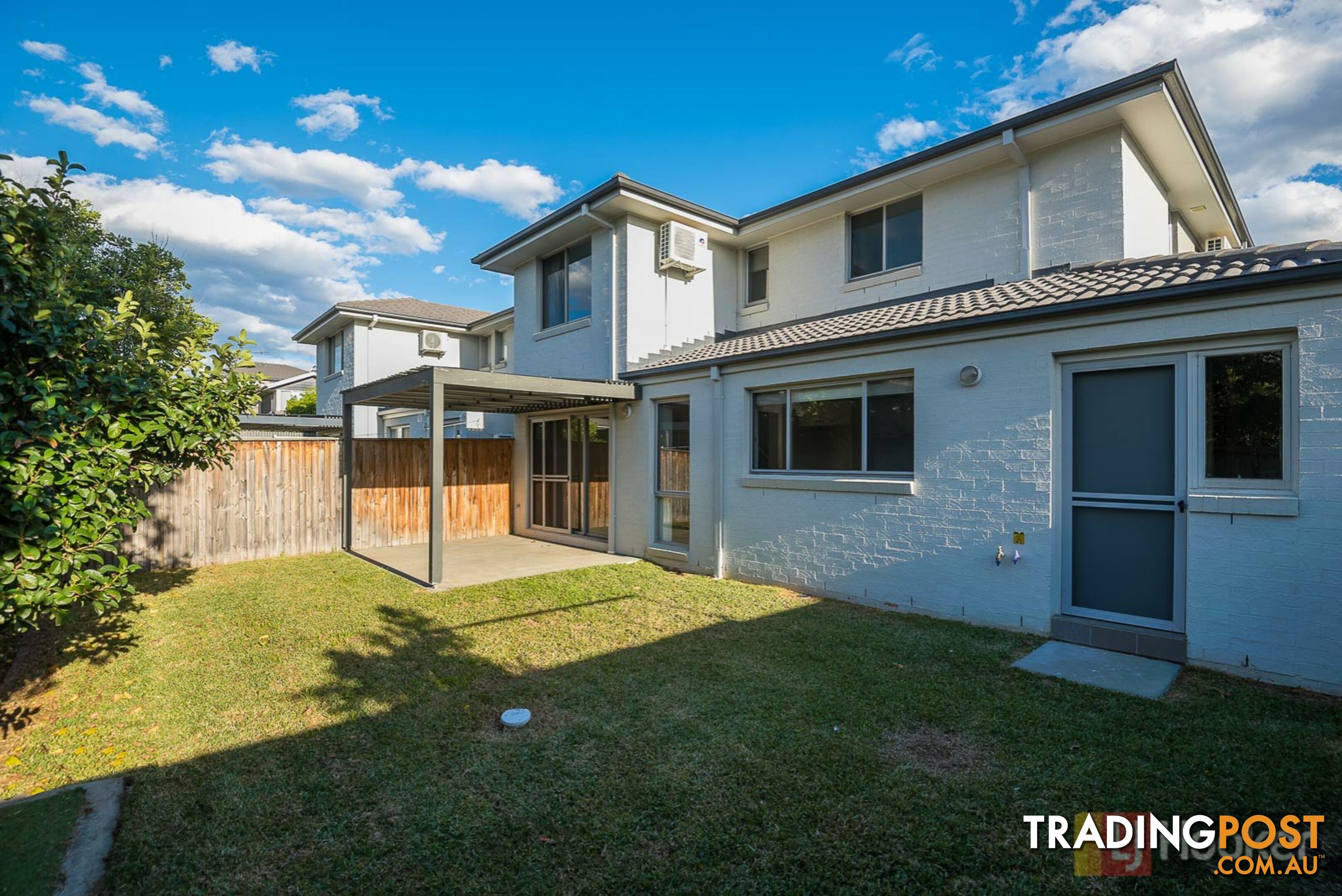 4 Sovereign Circuit GLENFIELD NSW 2167