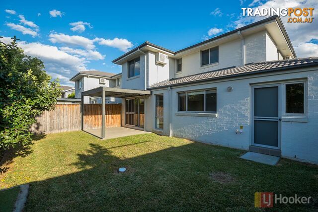 4 Sovereign Circuit GLENFIELD NSW 2167