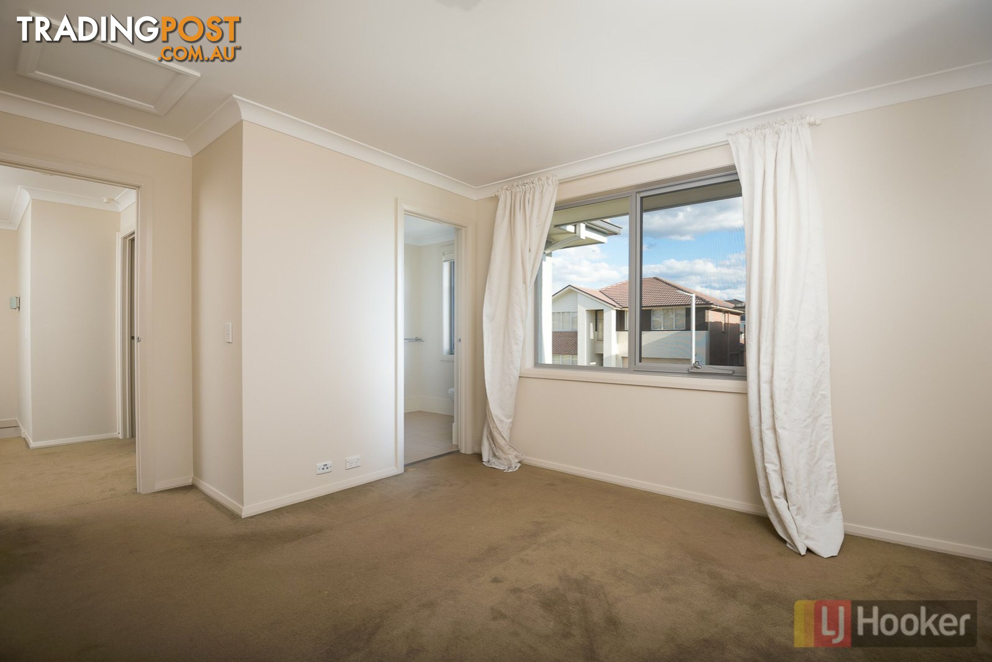 4 Sovereign Circuit GLENFIELD NSW 2167