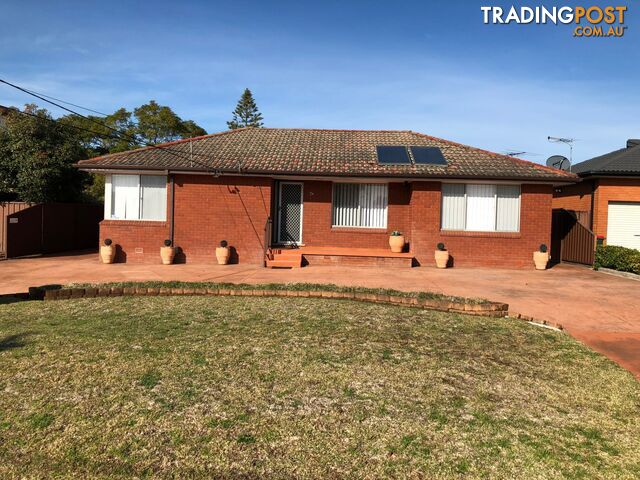 7A Curtis Crescent MOOREBANK NSW 2170