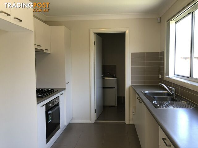 21 Brothers Lane GLENFIELD NSW 2167