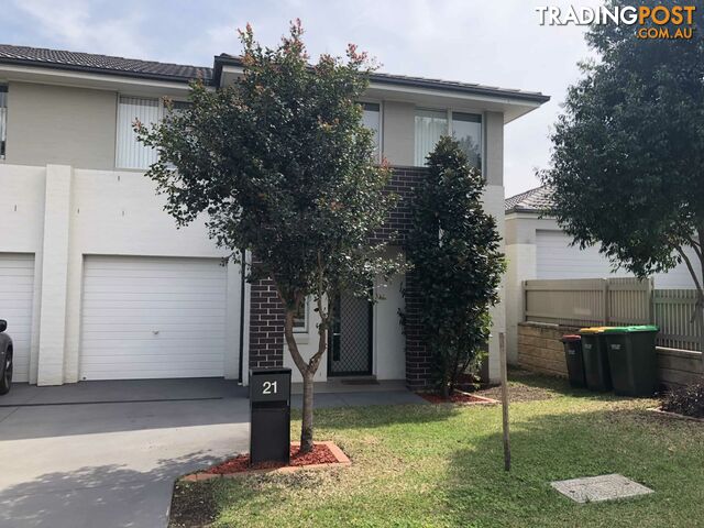 21 Brothers Lane GLENFIELD NSW 2167