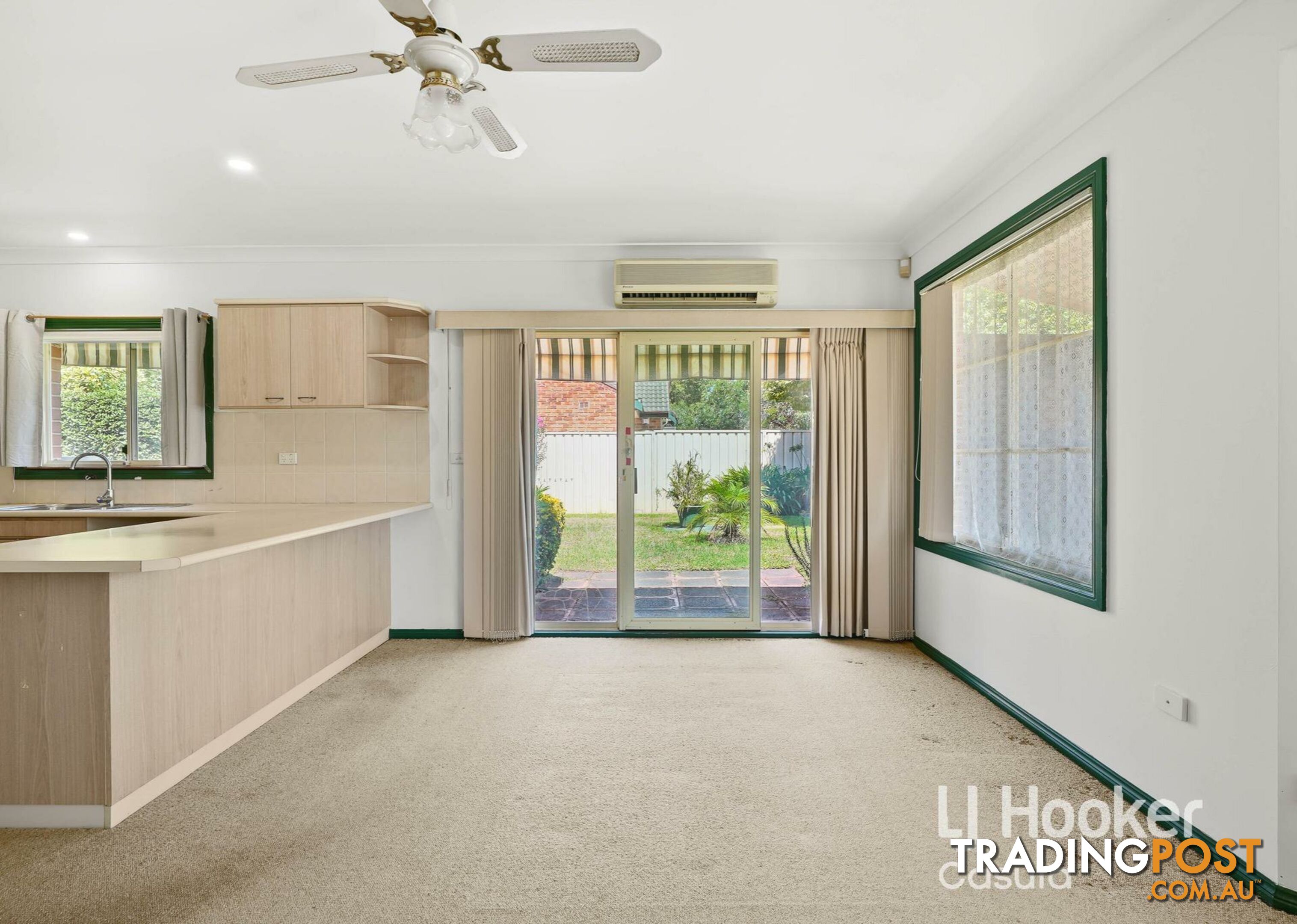 16 Fernleaf Court WATTLE GROVE NSW 2173