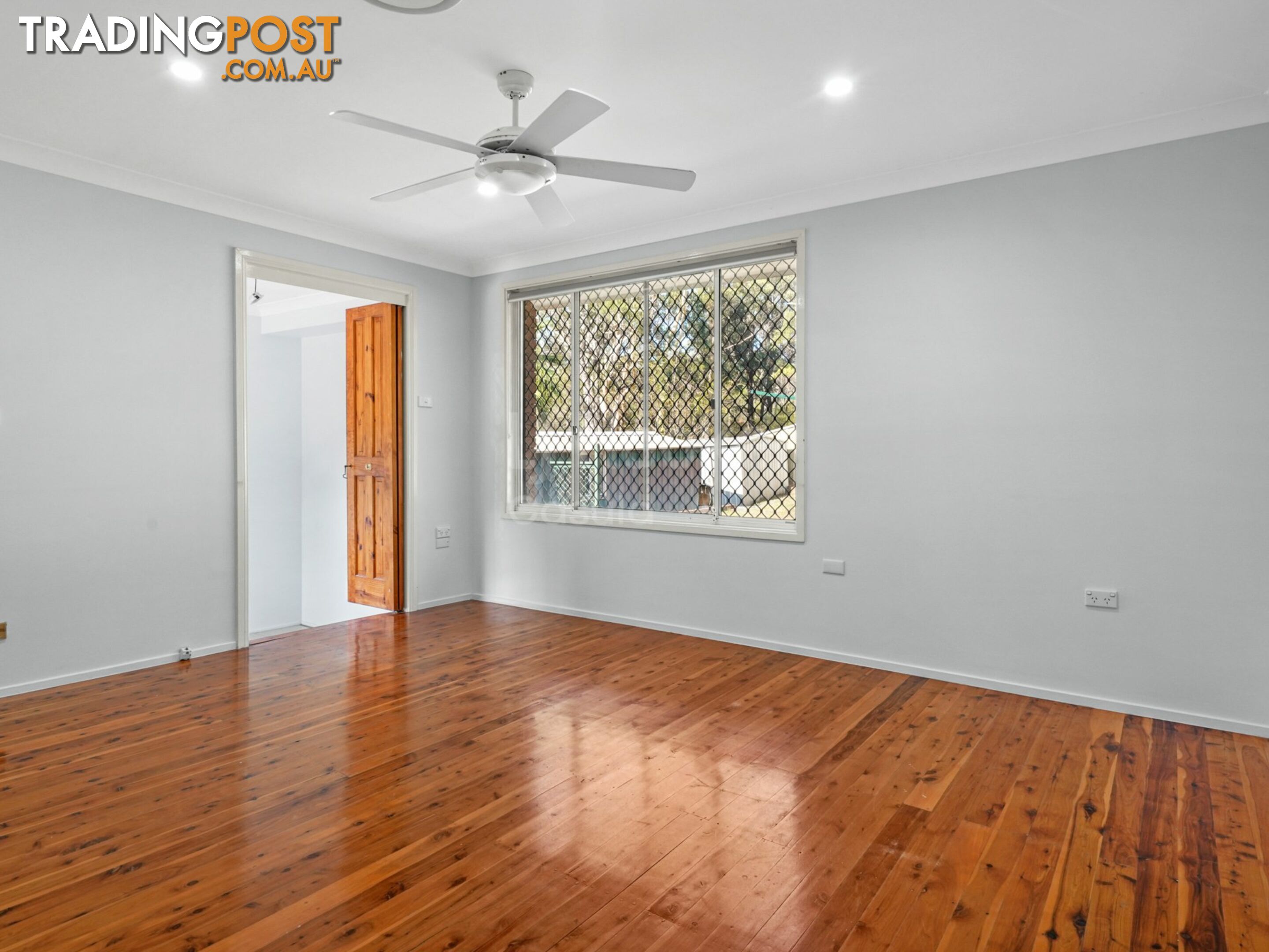 126 Helicia Road MACQUARIE FIELDS NSW 2564